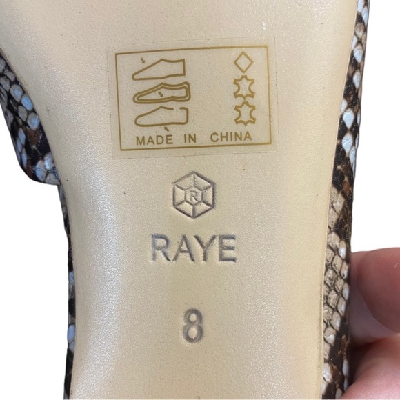 Raye d’Orsay Flat Snake Print Size 8 - Picture 8 of 8